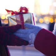 【5000円以内】想いよ届け!片思いの彼に贈りたいクリスマスプレゼント
