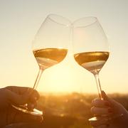おすすめペアグラスギフト特集。素敵な結婚祝いで、2人の幸せを祝福しよう。