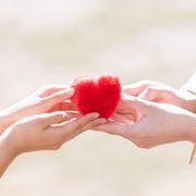 【2020年】母の日はいつ?実際に喜ばれる人気のプレゼントとは?