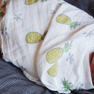 Swaddle Blanket/パイナップル柄