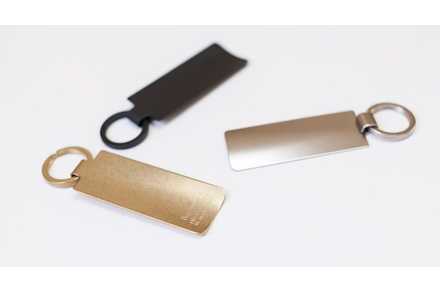 TM shoe horn