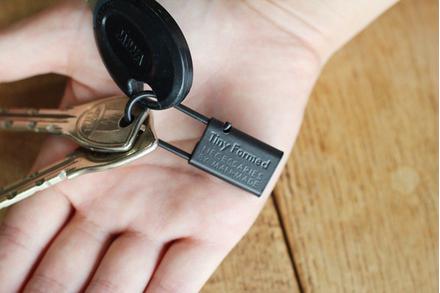 TM key chain/Black