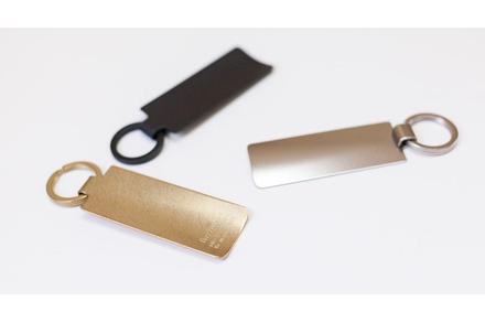 TM shoe horn