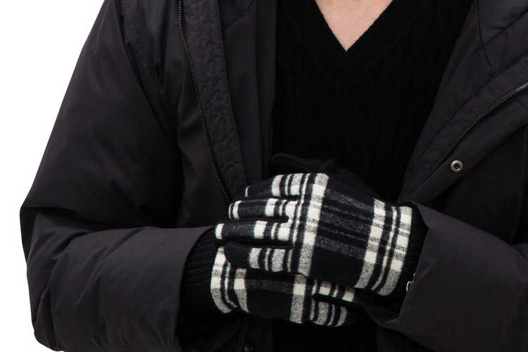 彼氏へのクリスマスプレゼントに手袋を 絶対にハズさない人気のブランド8選 Anny アニー