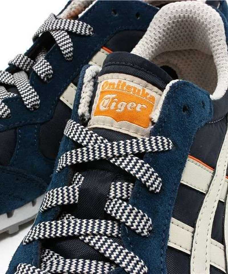 毎日使うものだから 愛する彼氏にはオンオフ使える人気スニーカを贈ろう Anny アニー