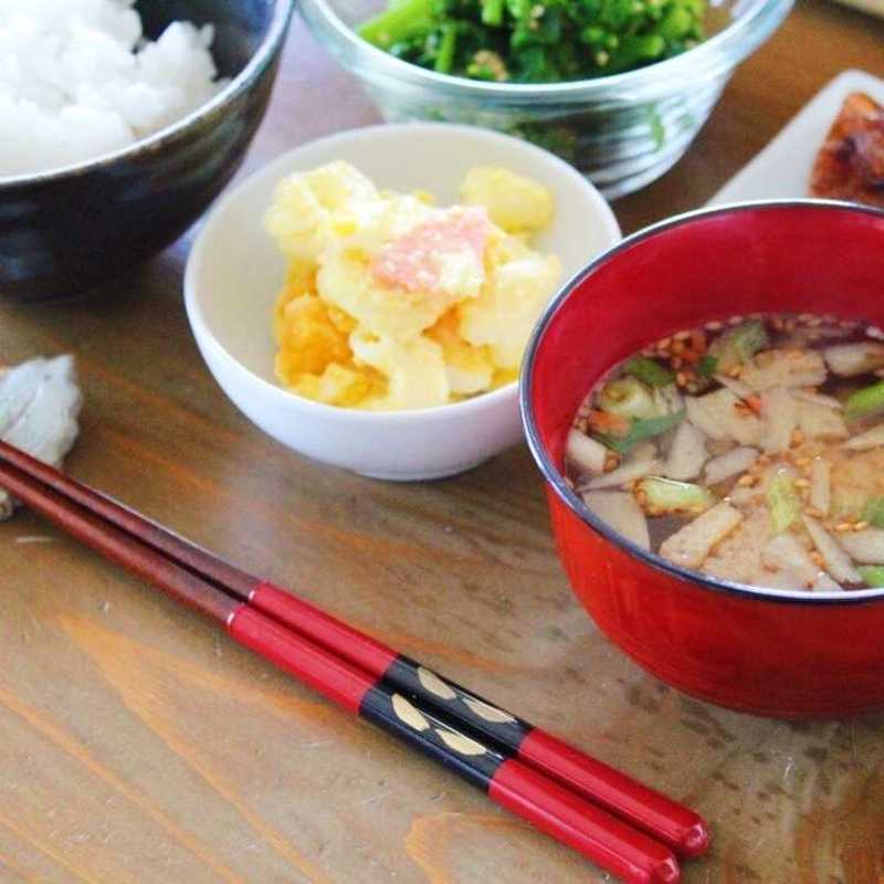 お箸を贈ることは 幸せを願うこと いただきます の側に 兵左衛門のお箸を Anny アニー