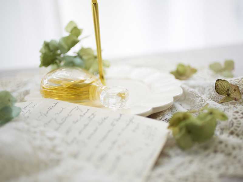 大人な女性へのプレゼントに 自身に磨きをかける バーバリー のフレグランスとは Anny アニー